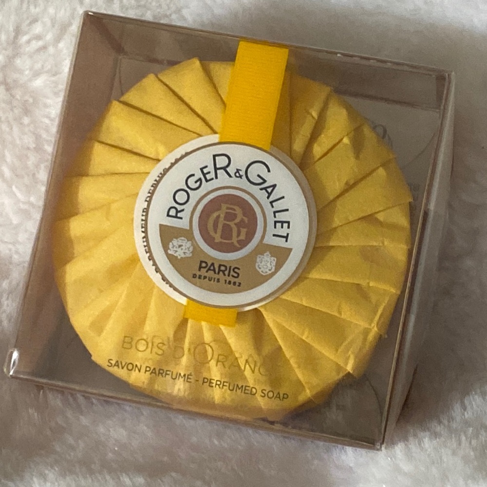 Roger & Gallet Paris luxury soap in Bois D’ Orange fragrance